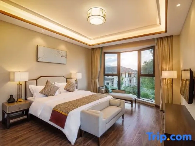 Deluxe Double Family room