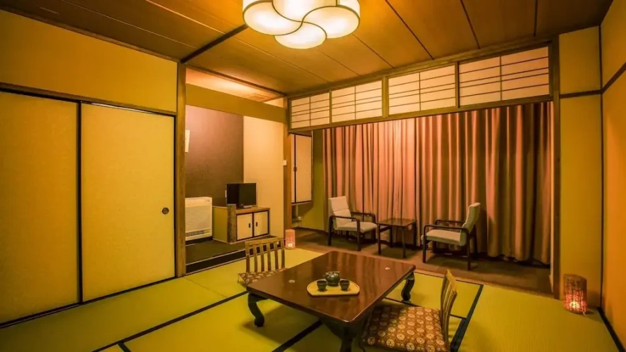 Economy room