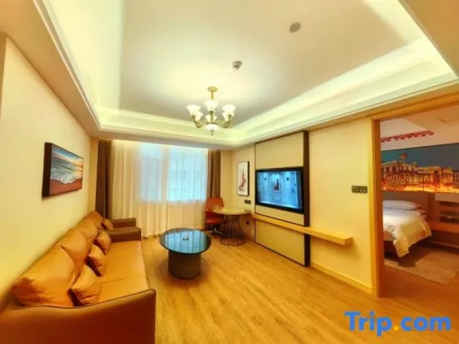 1 Bedroom Business Suite