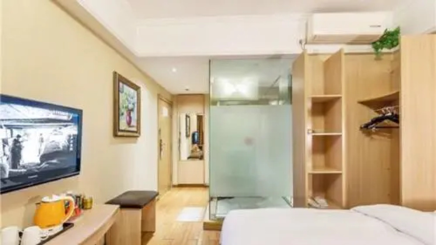 Ibis Chongqing Ranjiaba Hotel
