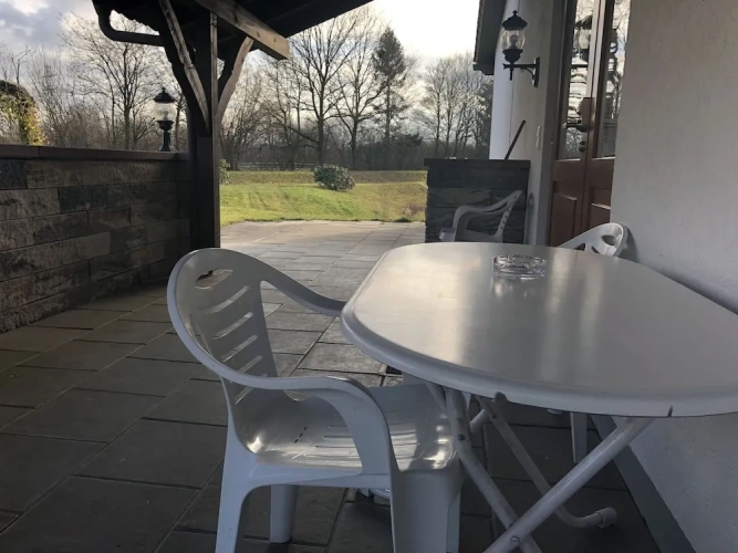 2 Bedrooms Apartment with garden view