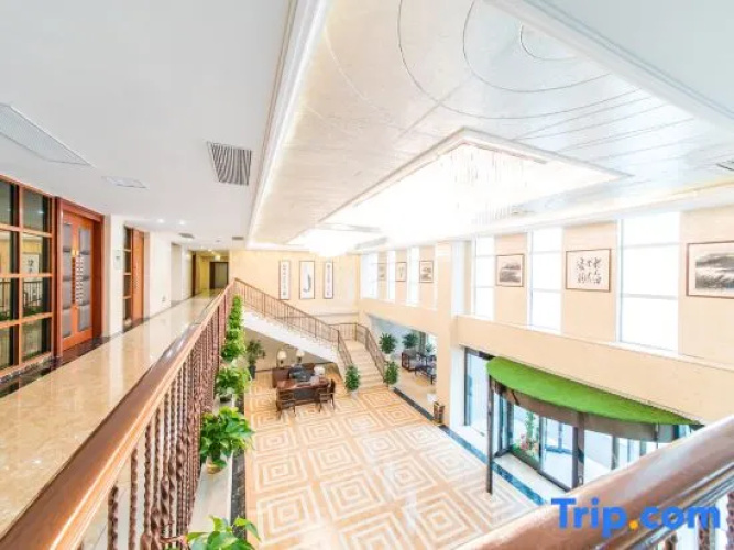 Oriental Garden Hotel