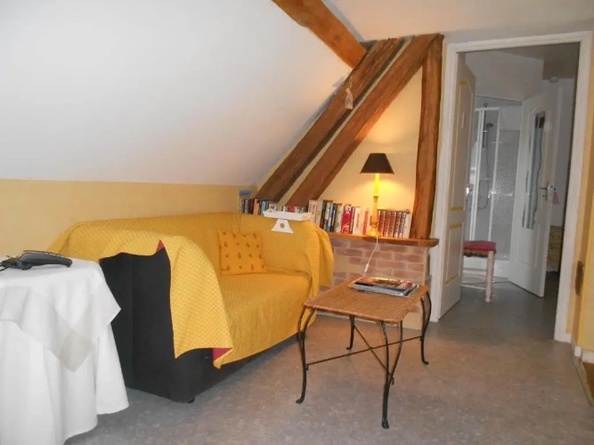 Standard Triple room with view
