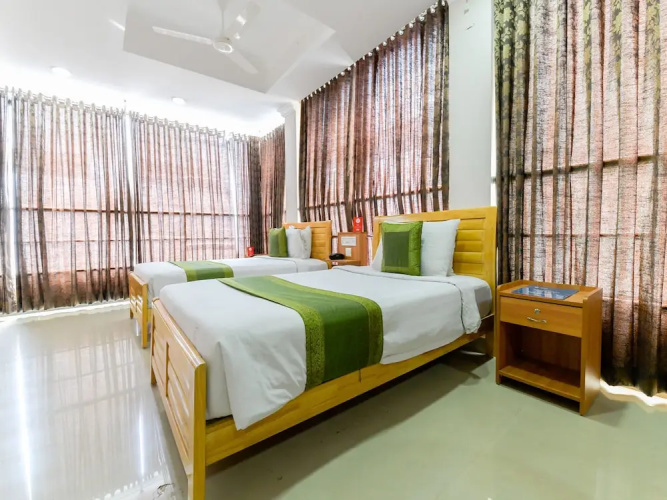 Hotel Tri-Star Regency