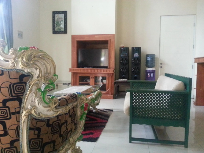 Villa Kota Bunga Ade