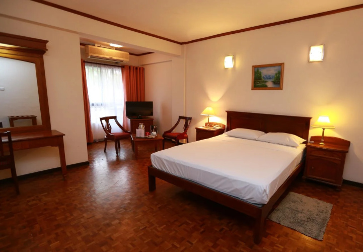 Hotel Sapphire