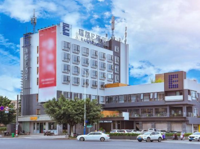 Ruidu e hotel state (grape shed store)