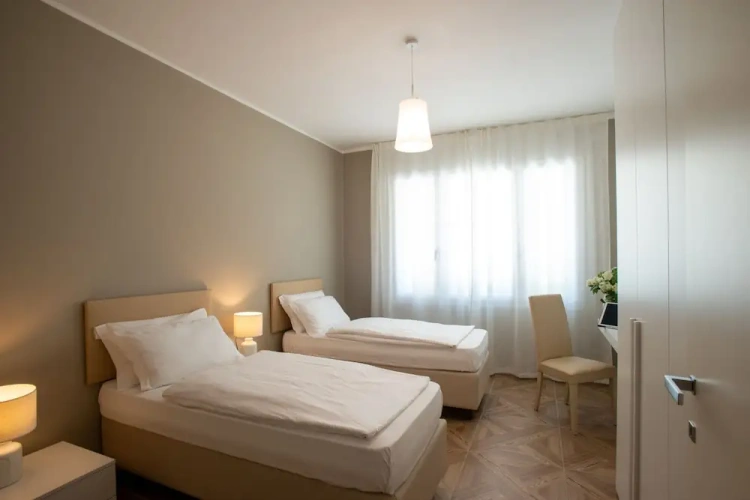 2 Bedrooms Apartment
