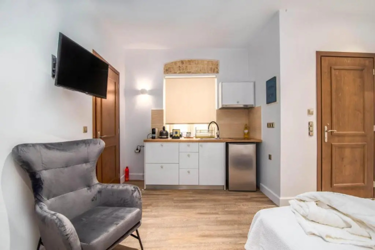 Curcumelli Luxury Suites - ΠΟΡΤΟΝΙ 2