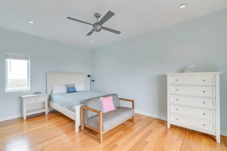 Bbqs + Decks: Oceanfront Surfside Beach Home