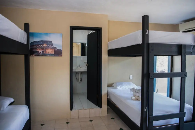 Deja Hostel