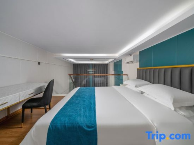 Double Apartment with pool view