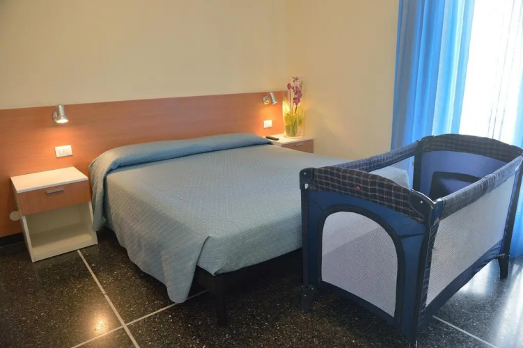Paci Hotel