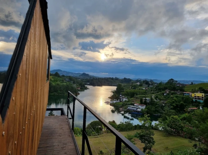 1 Bedroom Standard room with lake view