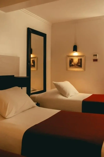 Standard Triple room