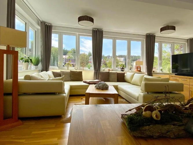 3 Bedrooms Apartment