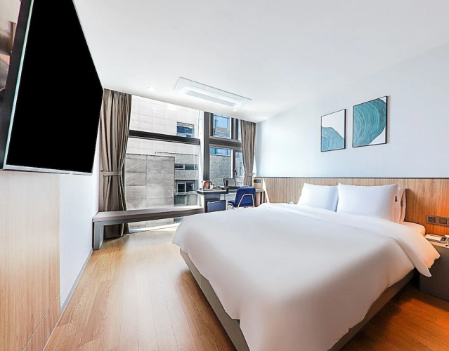 Gray 193 Hotel