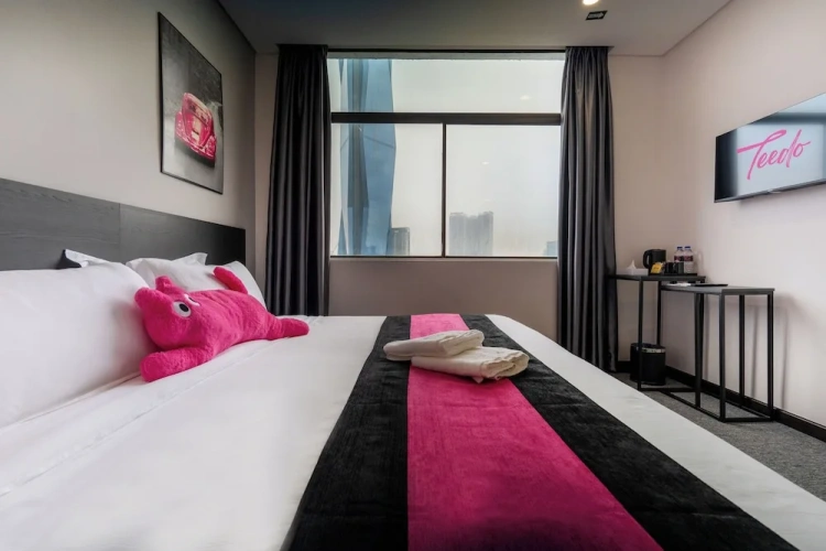 Superior Double room with city view