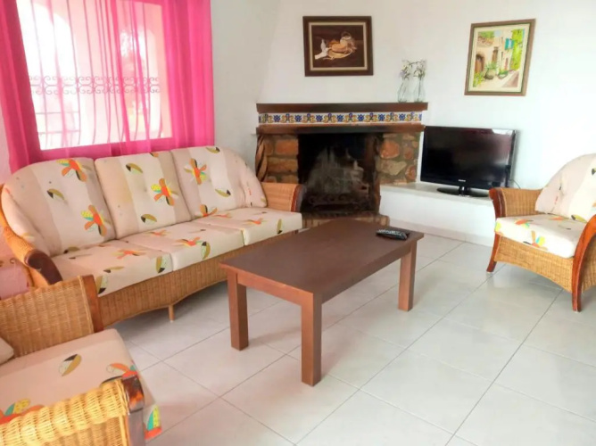 0125 Villa La Marina