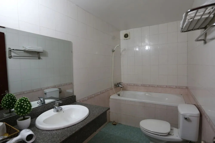 Thong Nhat 2 Hotel