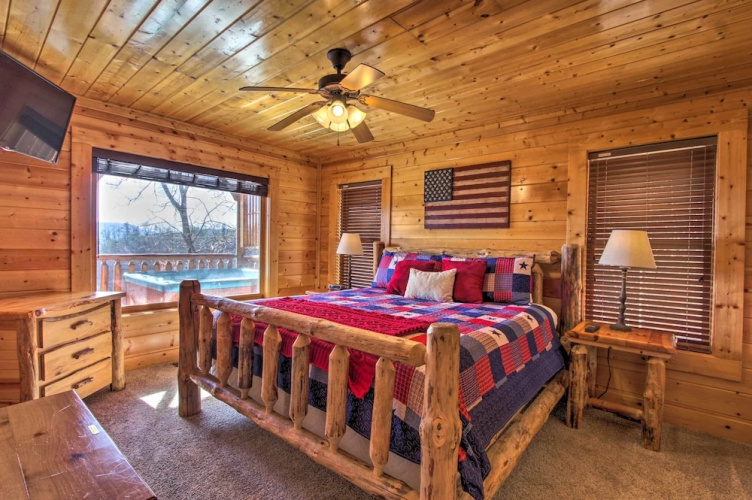 Pigeon Forge Mountain Cabin: Hot Tub & Resort Pool