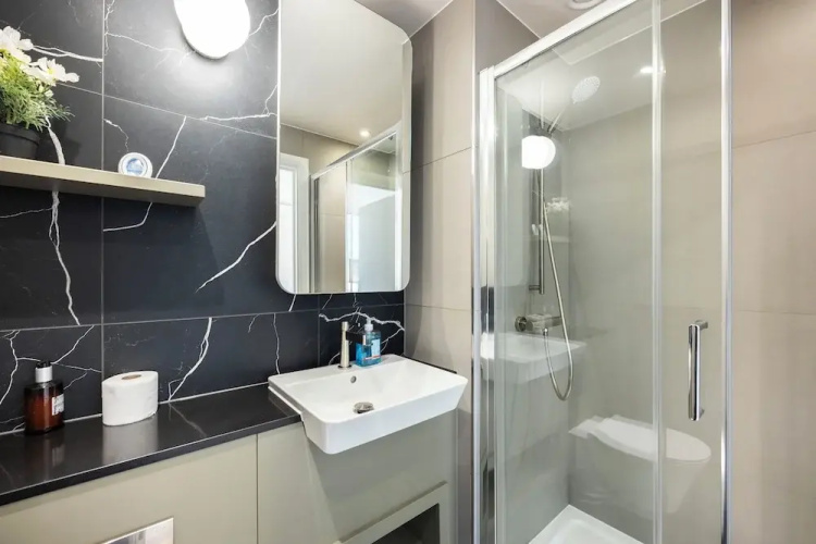 ExCel Pad 3 Bed and 3 Bath Apartment