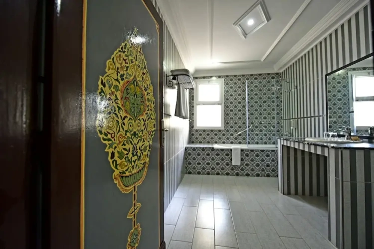 Standard Triple room