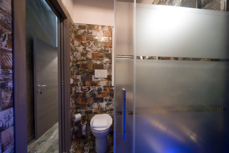 StarHome NAVONA