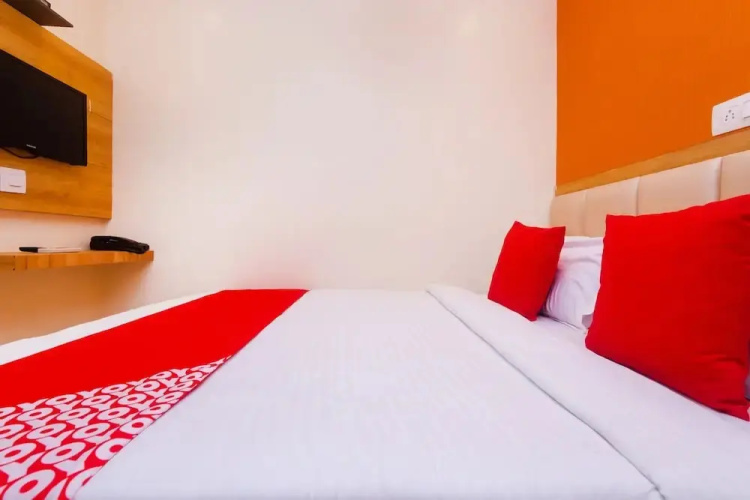 Suncity by OYO Rooms