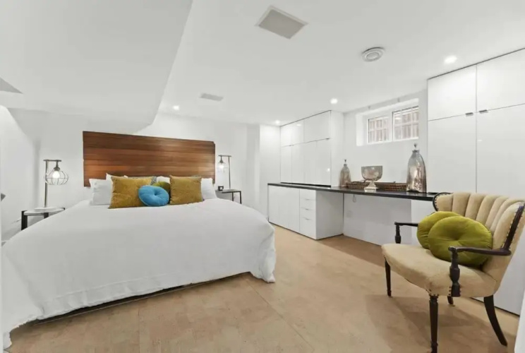 Specious Fully Private Studio apt With Laundry