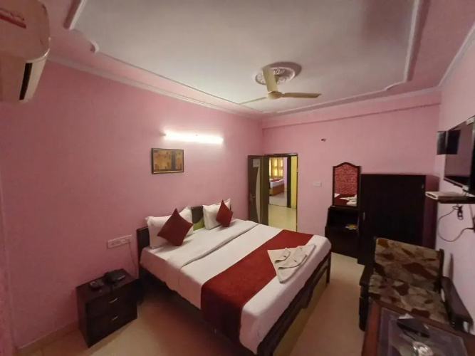 Hotel Chhavi Holidays
