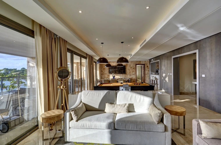 Guest rooms