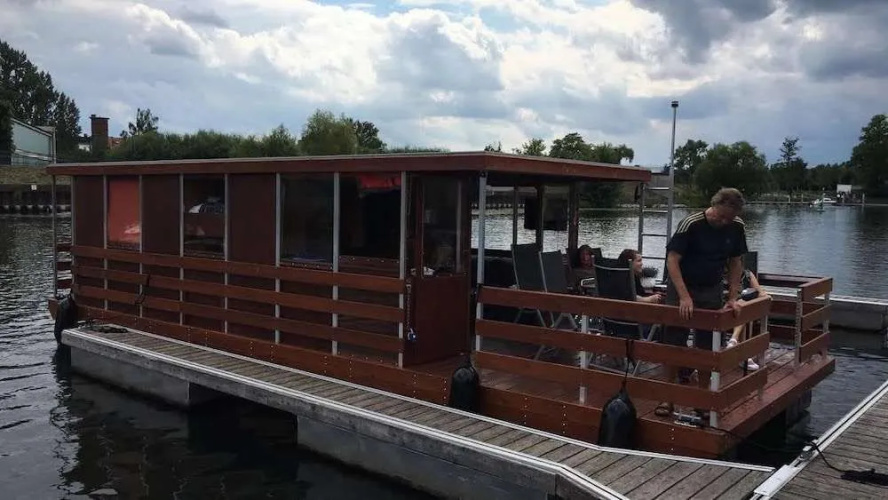 Hausboot Neustrelitz am Zierker See