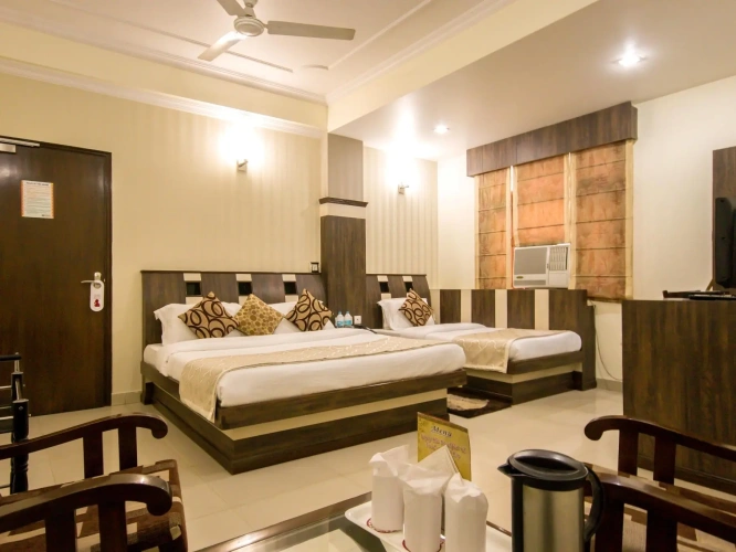 Standard Triple room