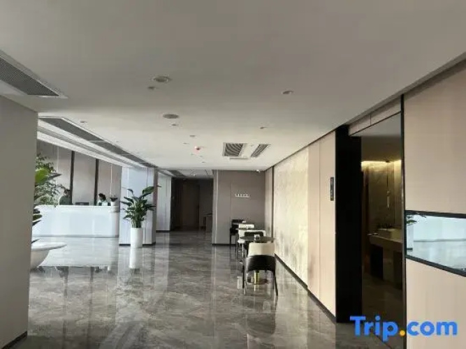 Jun Ya Hotel