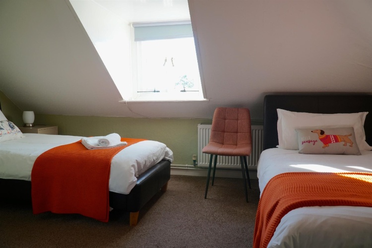 Standard Twin Attic room