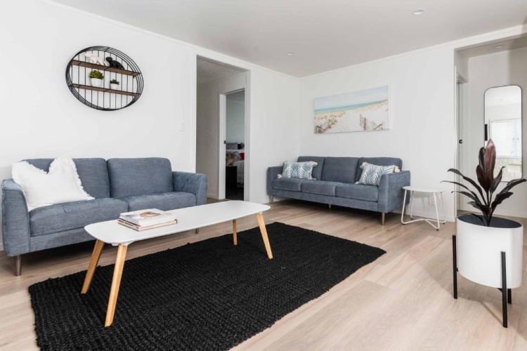 3 Bedrooms Apartment