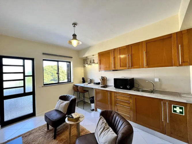 Faro Airport Flat 6 by Homing