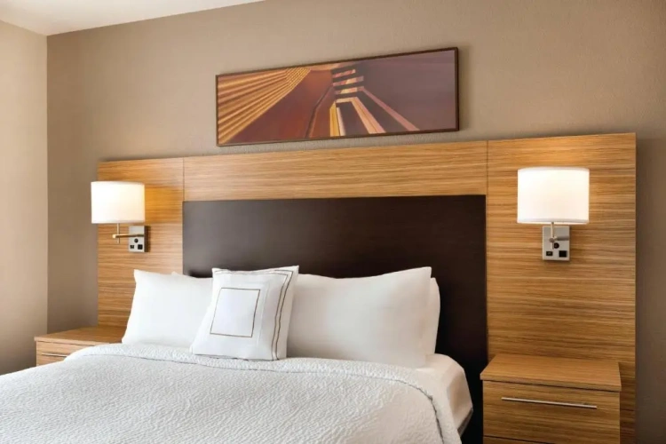 2 Bedrooms Double Suite