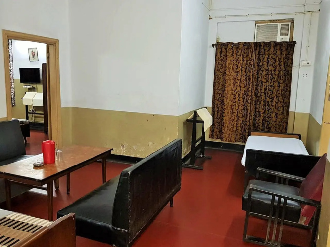 Broadway Hotel