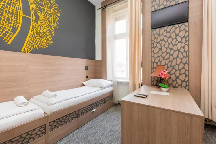 E14 Design Hostel