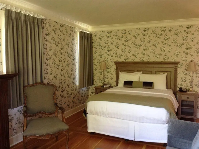 Rosewood Inn
