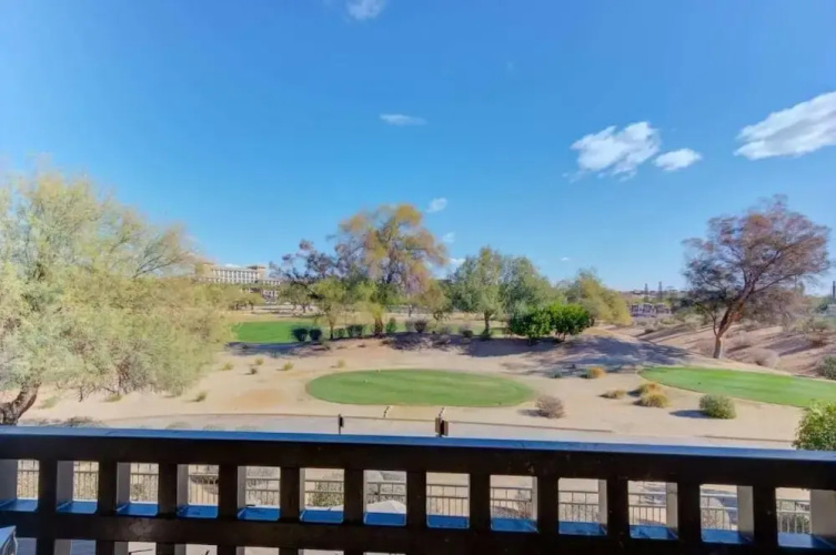 Scottsdale Condo Overlooking Golf Course