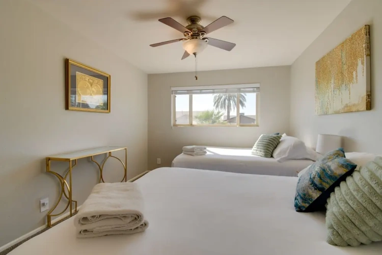 3 Bedrooms Cottage