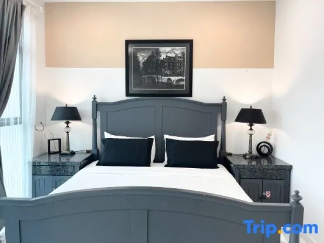 3 Bedrooms Apartment