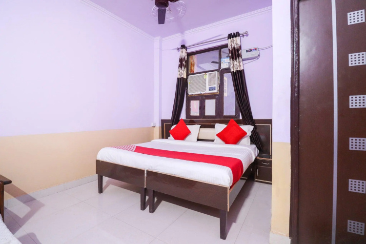 OYO 41586 Hotel Sunrise Inn