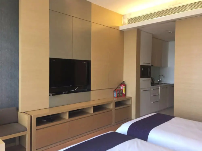 Poly World Trading Center Serviced Apartment