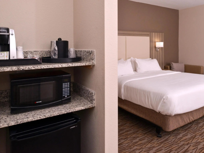 Holiday Inn Express & Suites Williams by IHG