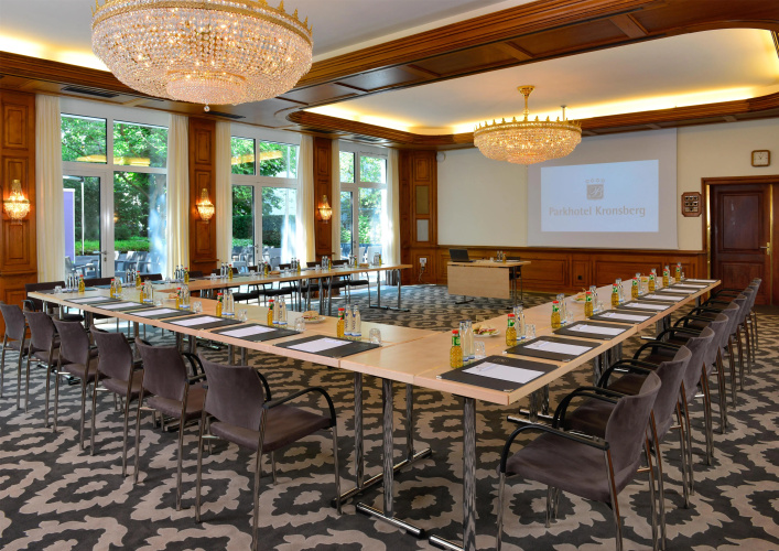 Best Western Premier Parkhotel Kronsberg photo 24