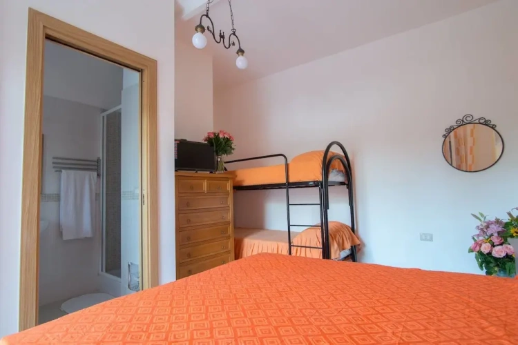 Classic Quadruple room